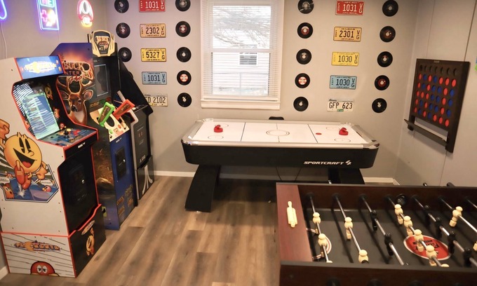 Downs House | Top-Rated Family Retreat at The Tri-Valley Game House