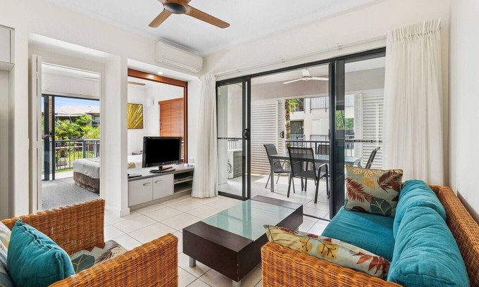 Trinity Beach Apartment | The Trinity Duo Resort Comfort near Beach and Dining