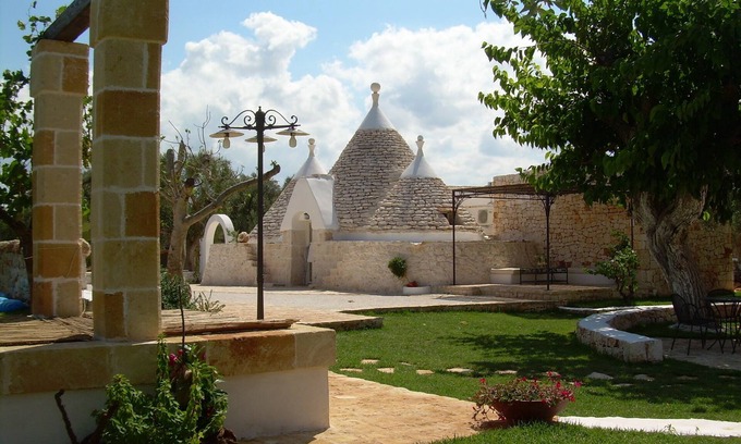 San Vito dei Normanni Villa | Rosemary Trullo: Guest Rated 10/10 with Ocean View Pool