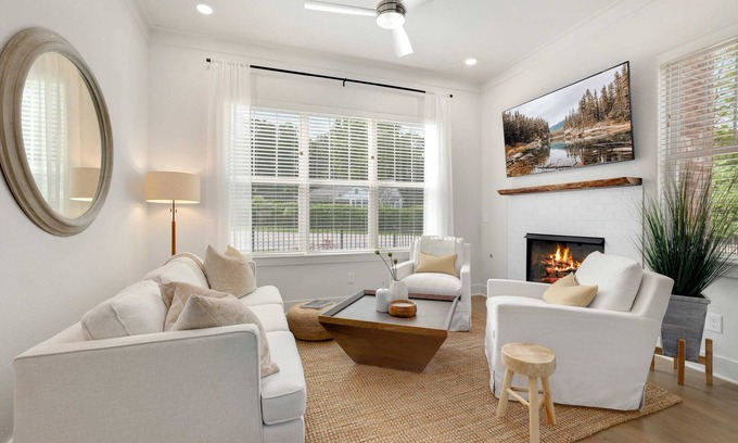 Fayetteville House | Family-Friendly Retreat - The Truvy Near UofA & Downtown