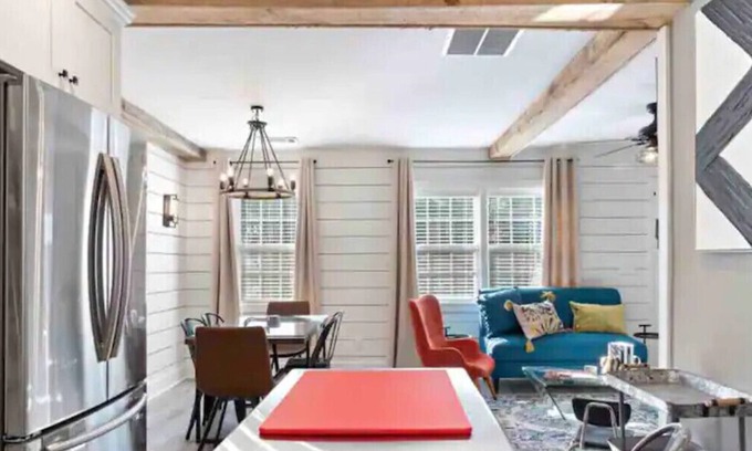Atlanta House | Explore The Turquoise Door in West Midtown - Near Excitement!