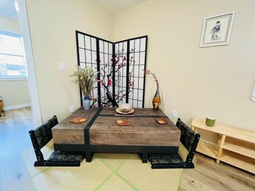 Southeast Salem Apartment | Two Private Apartments with Pet-Friendly Amenities