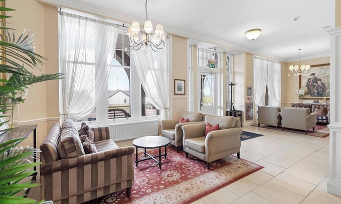 Machrihanish Hotel | Experience The Ugadale Hotel and Cottages - 4-Star Retreat