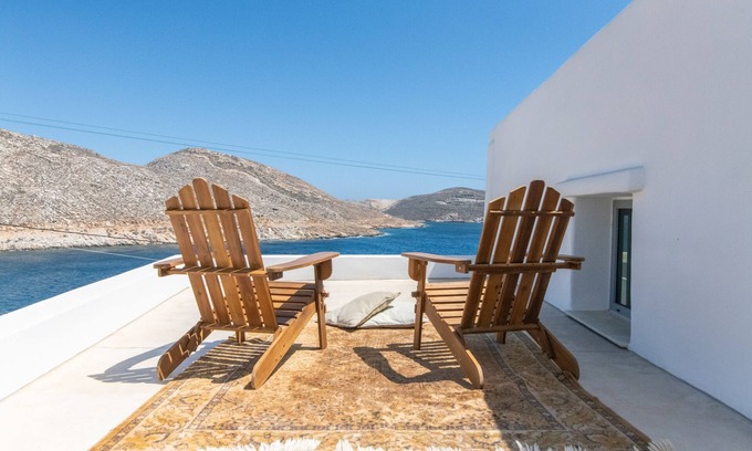 Panormos Apartment | Discover the Ideal Island Retreat in Our Premium Nest Suite