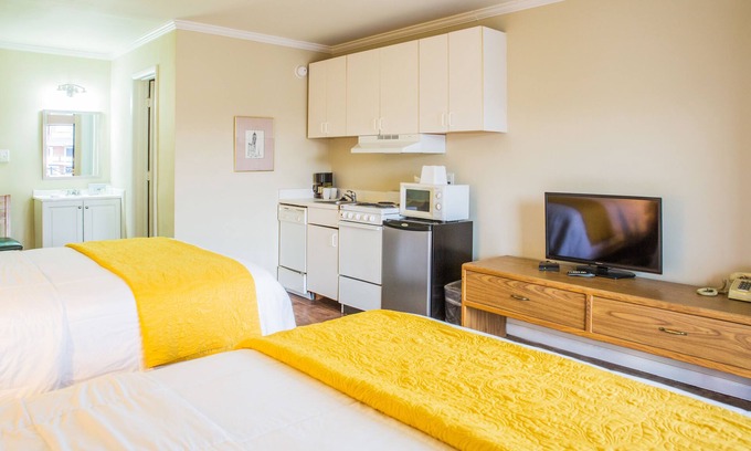 Burns Park Hotel | Convenient University Inn Ann Arbor with Family-Friendly Perks