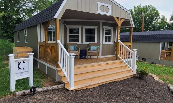 Jacksboro Villa | Guest Rated 10/10 - The Upper East Side Shed at Norris Lake