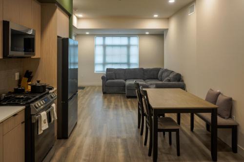 Arts District Apartment | Discover The Upper Rooms: Family-Friendly with Pool Access