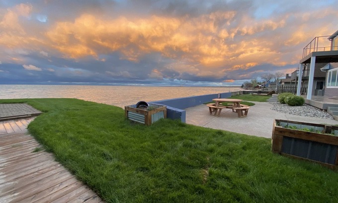 Bay City Apartment | Explore Lake Huron: The UpSiDe DoWN PaRRoT Awaits!