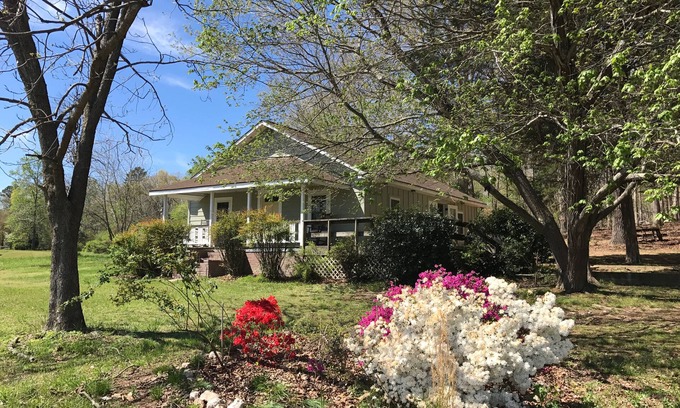 Troy House | Experience The Uwharrie Farmhouse Near the Forest Entrance