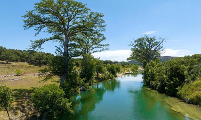 Wimberley House | Experience The Vagabond: 4-Star Gem with Family-Friendly Amenities