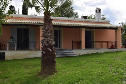 Giannades House | Family-Friendly Retreat at The Valley House Awaits You