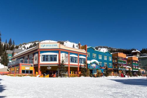 Silver Star Mountain Resort | Relax at The Vance Creek Hotel & Conference Centre