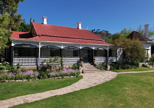 Ficksburg House | Discover Victoria House: Oceanfront Retreat with Pool Access