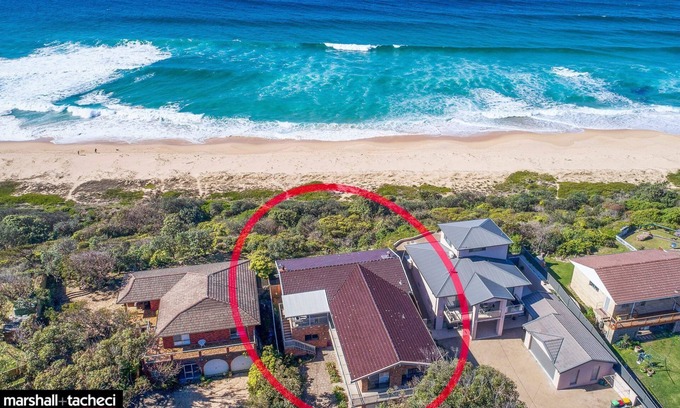 Bermagui House | Impressive Beachfront Home with Ocean View & Pool Access