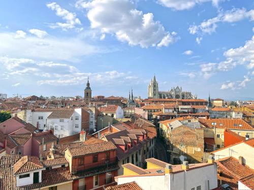 Leon City Centre Apartment | Unforgettable Views at The View - 5-Star Cathedral Apartment