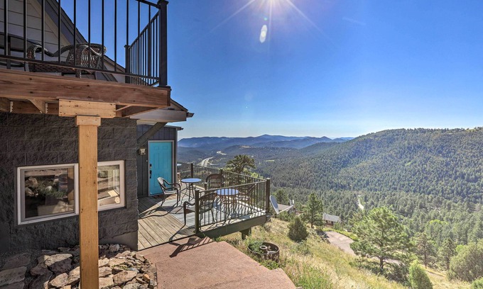 Evergreen Cabin | Idyllic Mountain Retreat with Spa & Breakfast Near Lake