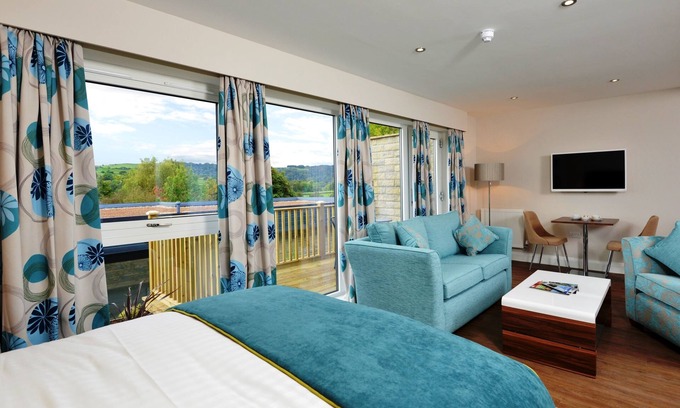 Woolley Moor Hotel | Experience The View at The White Horse Woolley Moor