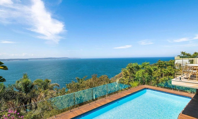 Palm Beach House | Experience Oceanfront Bliss at THE VIEW by Palm Beach Rentals