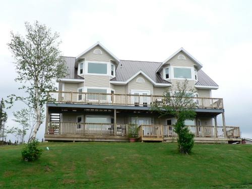 Princeton Resort | Relax at The View Lodgings: 4-Star Family Retreat