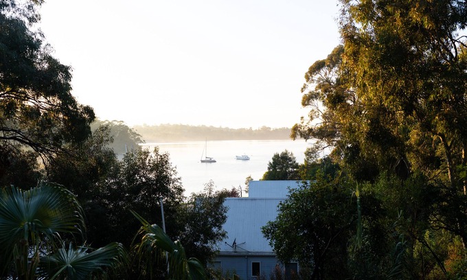 Metung House | Pet-Friendly Retreat with Ocean Views at The View @ Metung
