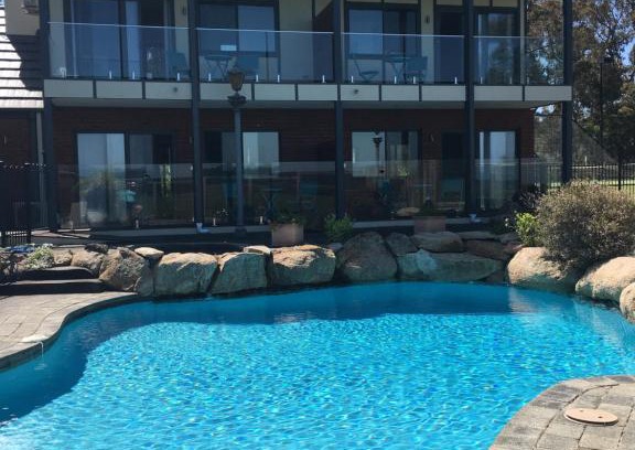 Torquay Hotel | Relax at The View on Grossmans with Ocean Views & Pool