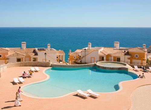 Salema Resort | Experience Tranquility at The View – Santo António Villas