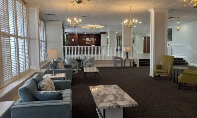 Orlando Apartment | Inviting View Studio Suites with Spa and Event Spaces