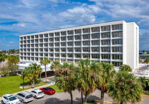 Orlando Hotel | Cozy View Studio: Pet-Friendly Suites with Breakfast