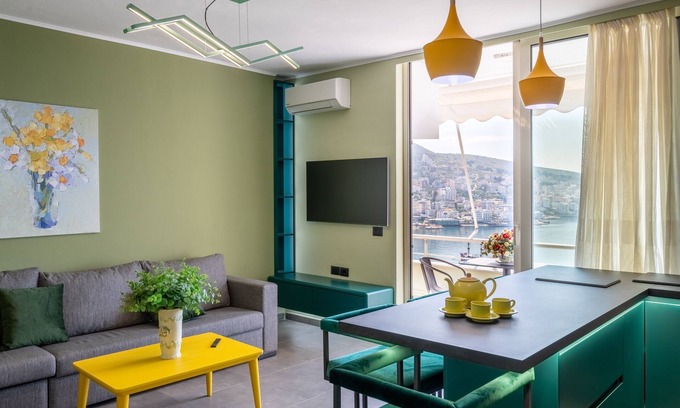 Sarande Apartment | Experience The View: Spa & Hot Tub with Free Parking