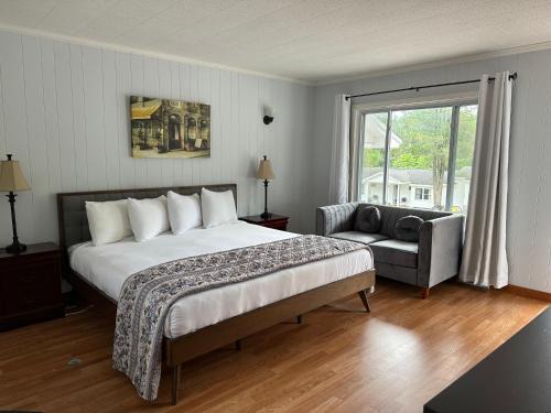 Diamond Point Villa | Relaxing Retreat at The Villas on Lake George with Private Beach