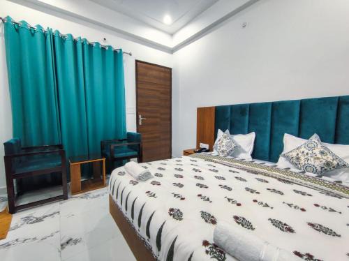 Tapovan Hotel | Pet-Friendly Stay at The Vinayak by Le Pension Stays