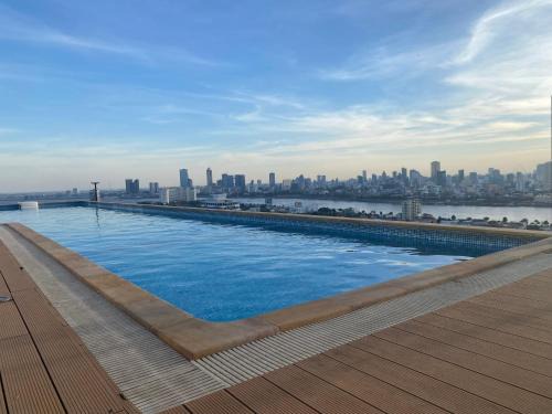Ruessei Kaev Apartment | Budget-Friendly Stay at The Vincent Condo with Pool Access