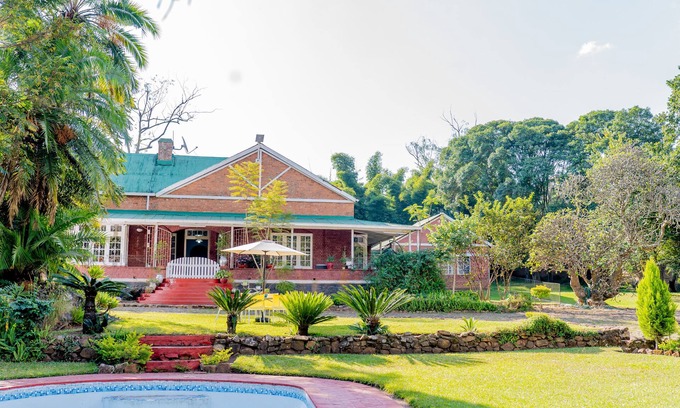 Blantyre Other | Discover The Vintage Manor: Family-Friendly with Spa & Pool