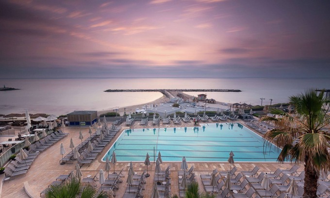 Tel Aviv Promenade Hotel | Top-Rated The Vista at Hilton Tel Aviv with Spa & Pool