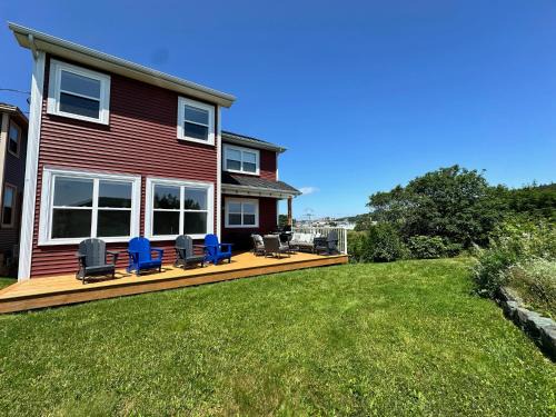 Quidi Vidi House | Discover Scenic Beauty at The Vista At Quidi Vidi!