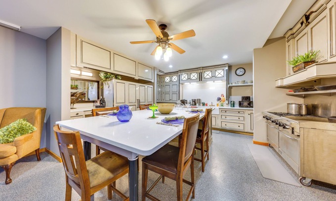 Waldron Villa | Relax at The Vista Retreat, Just 30 Miles from Kansas City