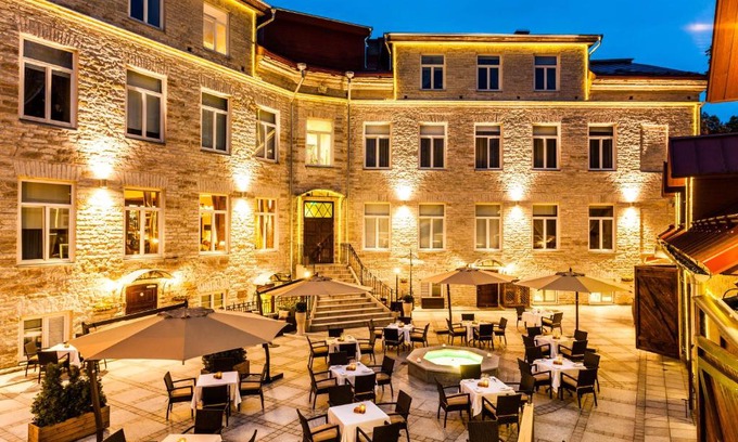 Kesklinn Hotel | Relax at The von Stackelberg Hotel Tallinn - 4-Star Comfort