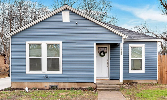 North Waco House | Discover Waco: Ideal for Family Fun and Pet-Friendly Stays