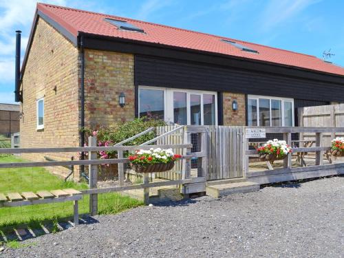 Rye Foreign House | Unforgettable Stays at The Wagon Lodge - Rated 10/10!