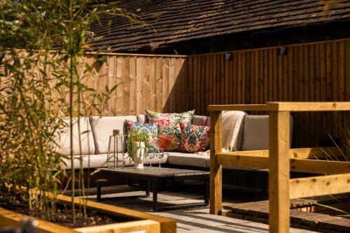 Triangle House | Pet-Friendly Escape at The Wagon Shed - Rated 9.4/10