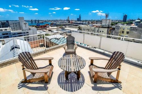 Ciudad Vieja Apartment | Top-Rated Loft at The Wall Montevideo in Old Town