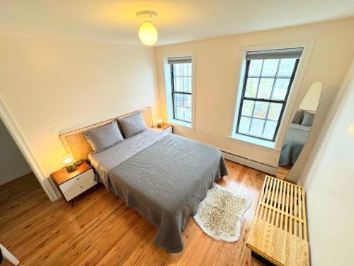 Queens House | Cozy Waltham Room with Private Bath Near Manhattan & JFK