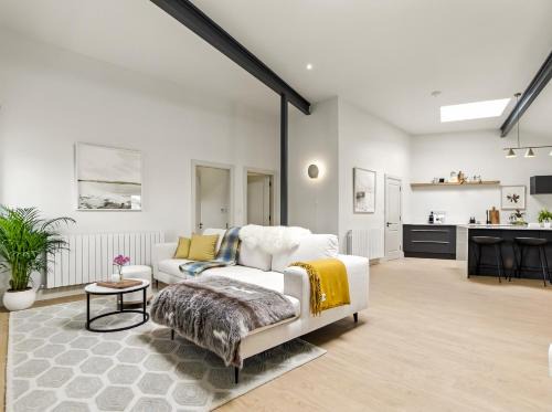Clifden House | The Warehouse, Clifden