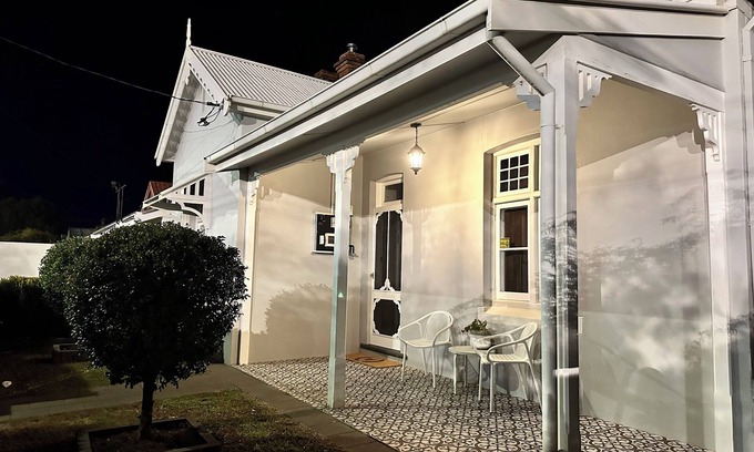 Dubbo House | The Warra House - Luxury and convenience.