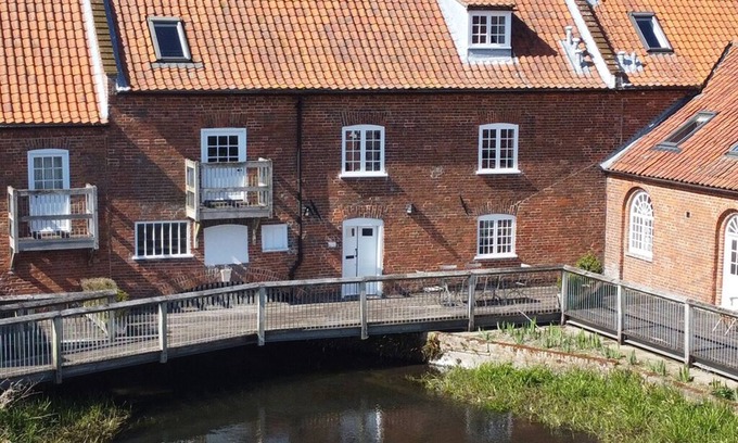 Burnham Overy Staithe House | Unforgettable Stay at The Water Mill Race in Burnham Overy
