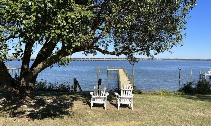 Cambridge House | Waterfront Retreat in Cambridge, MD - Sleeps 10 with Ocean View