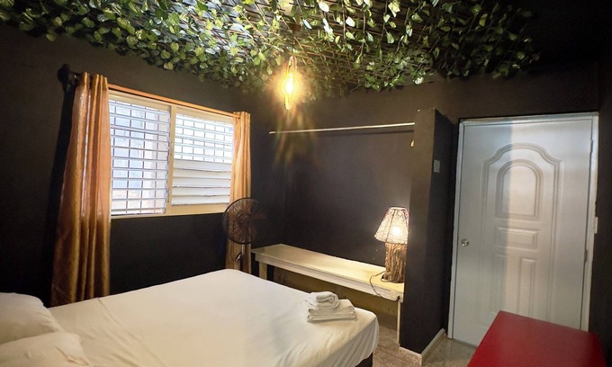 Centro Bed & Breakfast | Family-Friendly Retreat at The Watermelon House