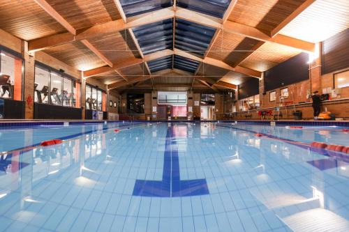 Didsbury Hotel | Relax at The Waterside Hotel with Pool and Spa Amenities