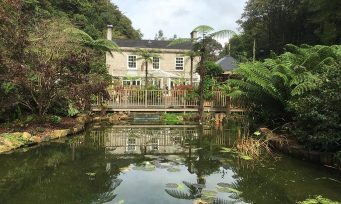 St Austell Hotel | Discover The Waterwheel: Pet-Friendly Retreat with Top Reviews