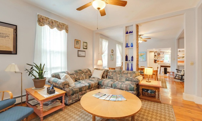 Cornish House | 'The Watson House' ~ 16 Mi to Sebago Lake!